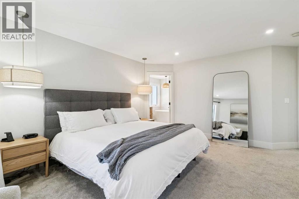 22 Patrick View SW, Calgary, Alberta  T3H 3B2 - Photo 24 - A2335440