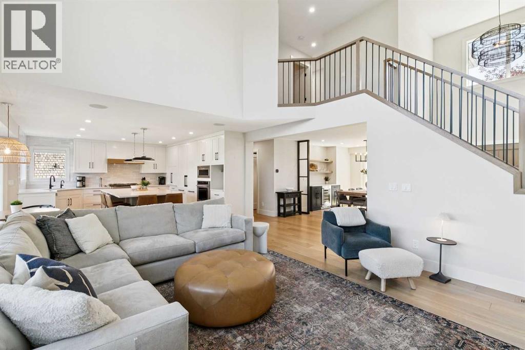 22 Patrick View SW, Calgary, Alberta  T3H 3B2 - Photo 10 - A2335440