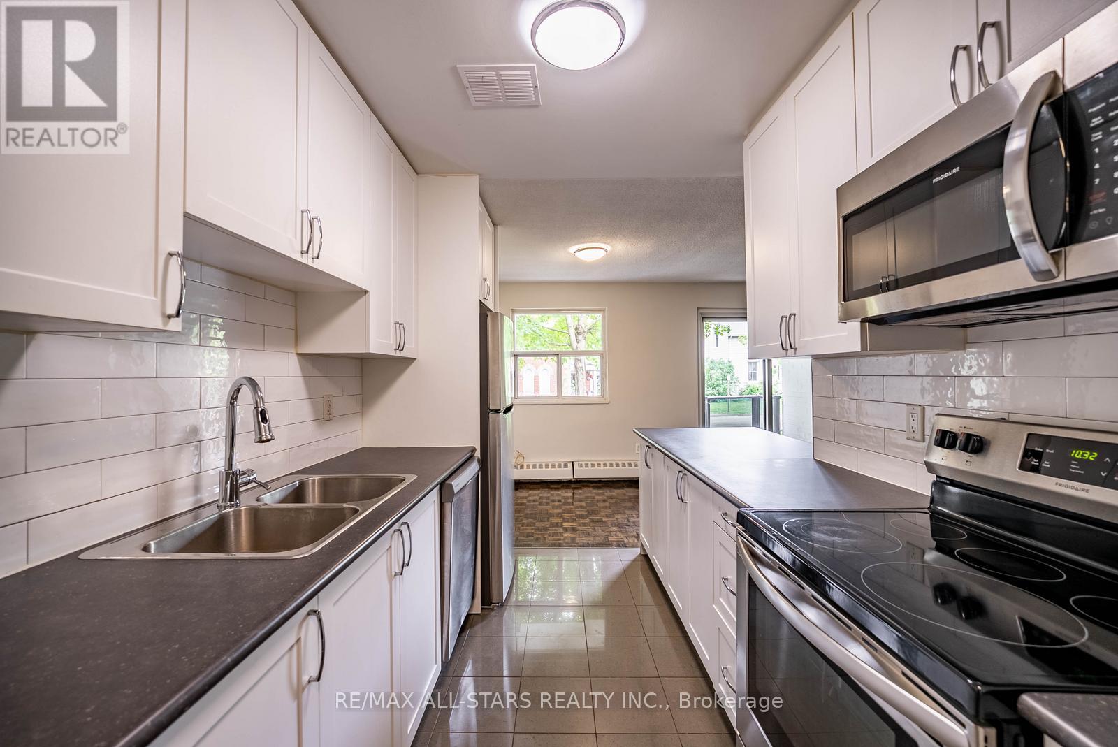 116 - 7 Albert Street, Whitchurch-Stouffville, Ontario  L4A 4H2 - Photo 4 - N13425824