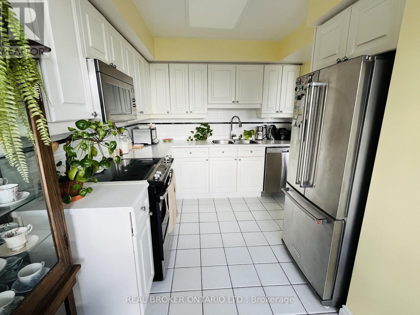 304 - 1 Palace Pier Court, Toronto, Ontario  M8V 3W9 - Photo 11 - W13631650