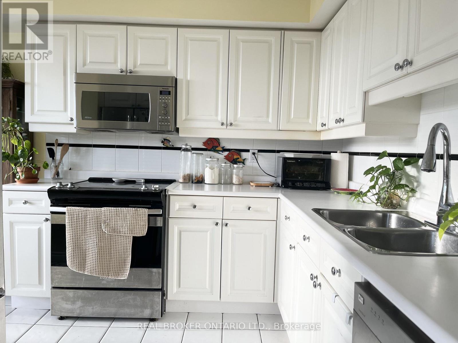 304 - 1 Palace Pier Court, Toronto, Ontario  M8V 3W9 - Photo 10 - W13631650
