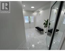 637 DOLLY BIRD LANE, Mississauga, Ontario