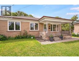 19 BATTERSEA CRESCENT, Toronto, Ontario