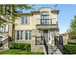 131 ROBERT SPECK PARKWAY, Mississauga, Ontario