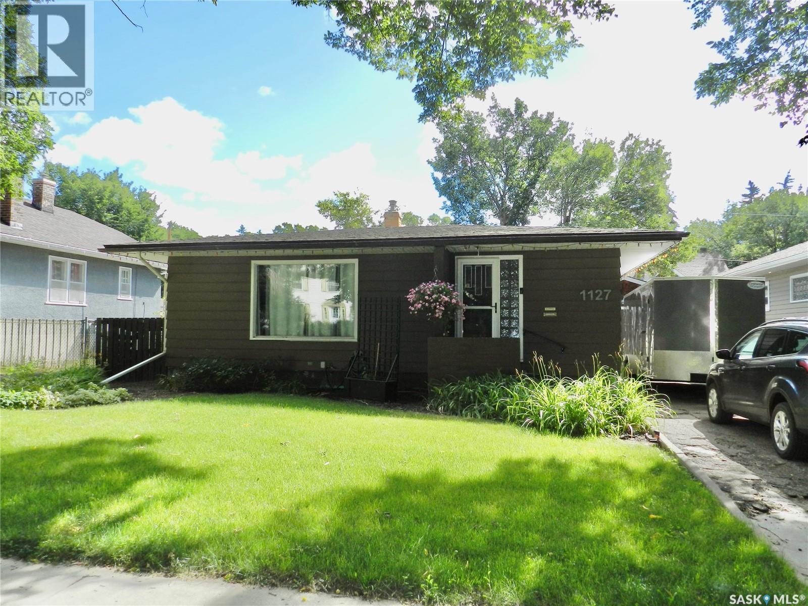 1127 1st AVENUE NW, Moose Jaw, Saskatchewan