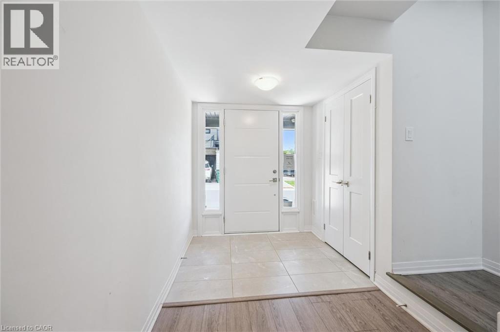 51 Sparrow Avenue Unit# 37, Cambridge, Ontario  N1T 0E5 - Photo 3 - 40843165