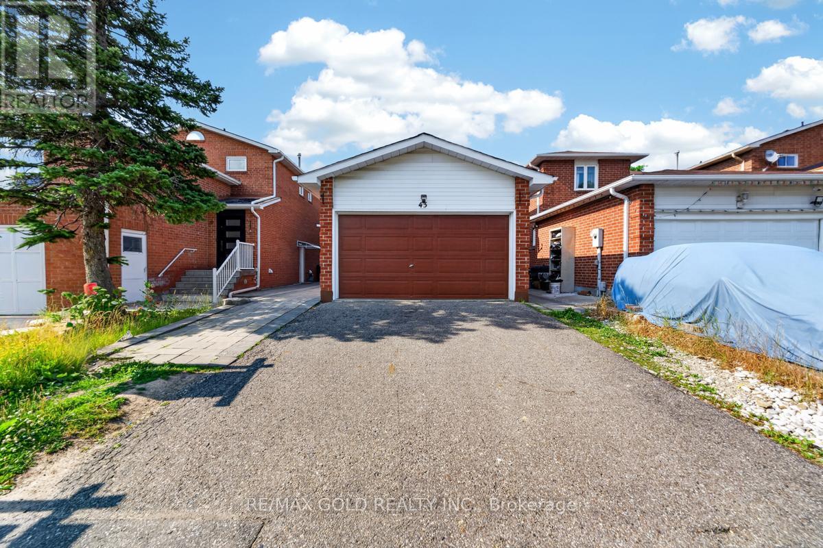 43 ALABASTER DRIVE, Brampton, Ontario