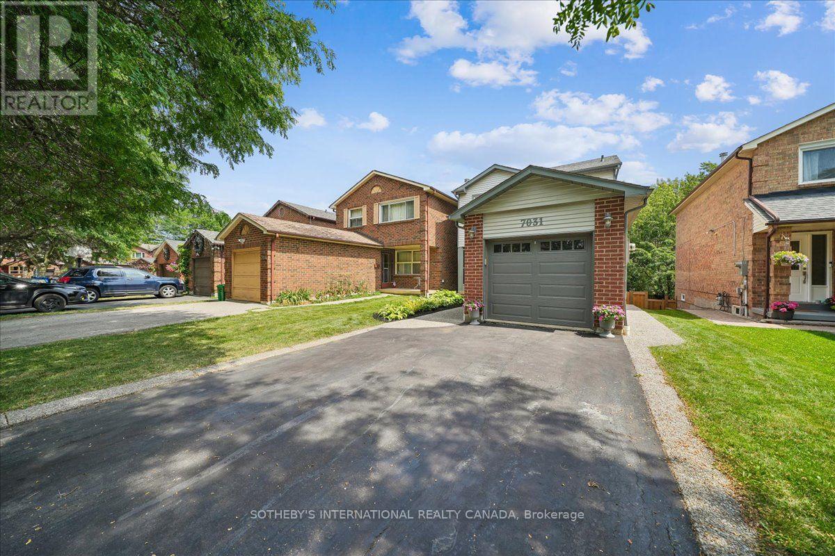 7031 Tamar Mews, Mississauga, Ontario  L5N 3S2 - Photo 3 - W13634992