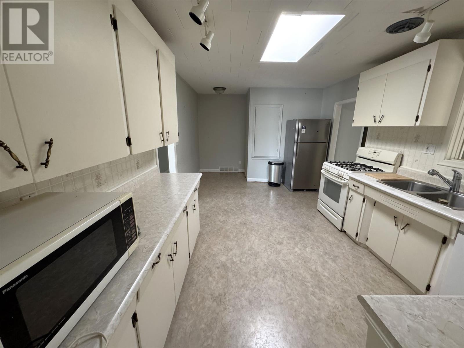 25 Gillanders Rd, Elliot Lake, Ontario P5A 1W4 - Photo 20 - SM262103