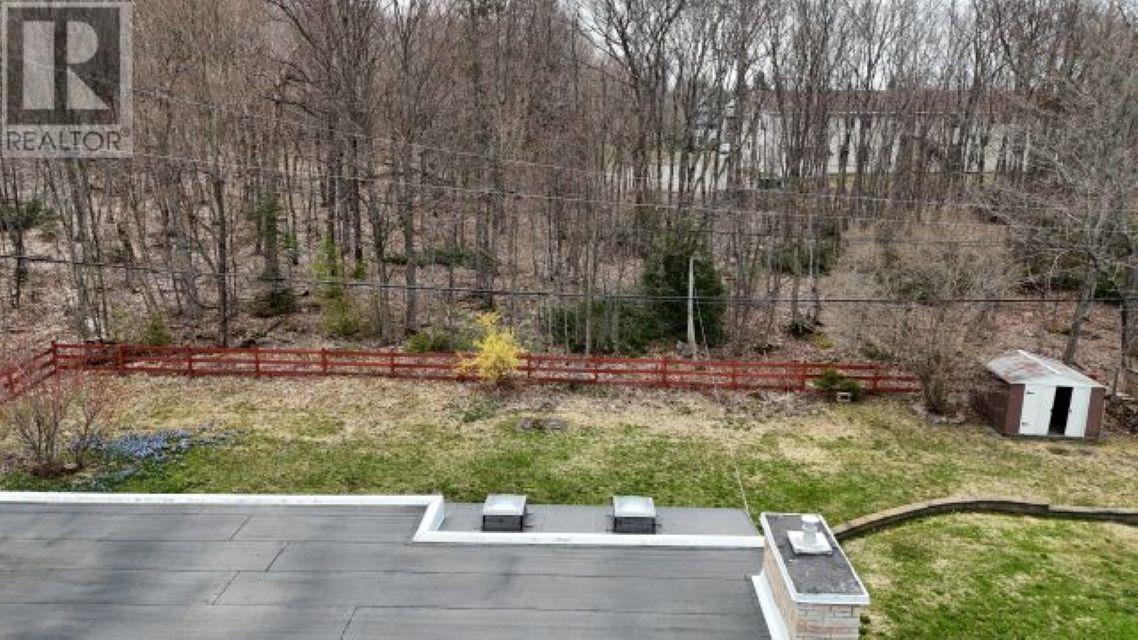 25 Gillanders Rd, Elliot Lake, Ontario P5A 1W4 - Photo 4 - SM262103