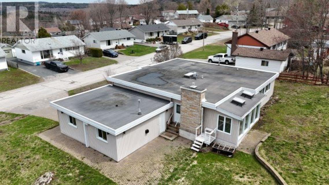 25 Gillanders Rd, Elliot Lake, Ontario P5A 1W4 - Photo 9 - SM262103