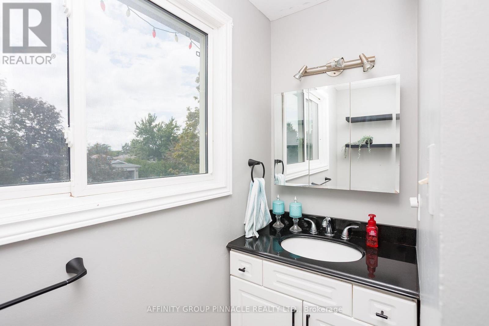 53 Birch Court, Kawartha Lakes (Lindsay), Ontario  K9V 5J3 - Photo 23 - X13651226