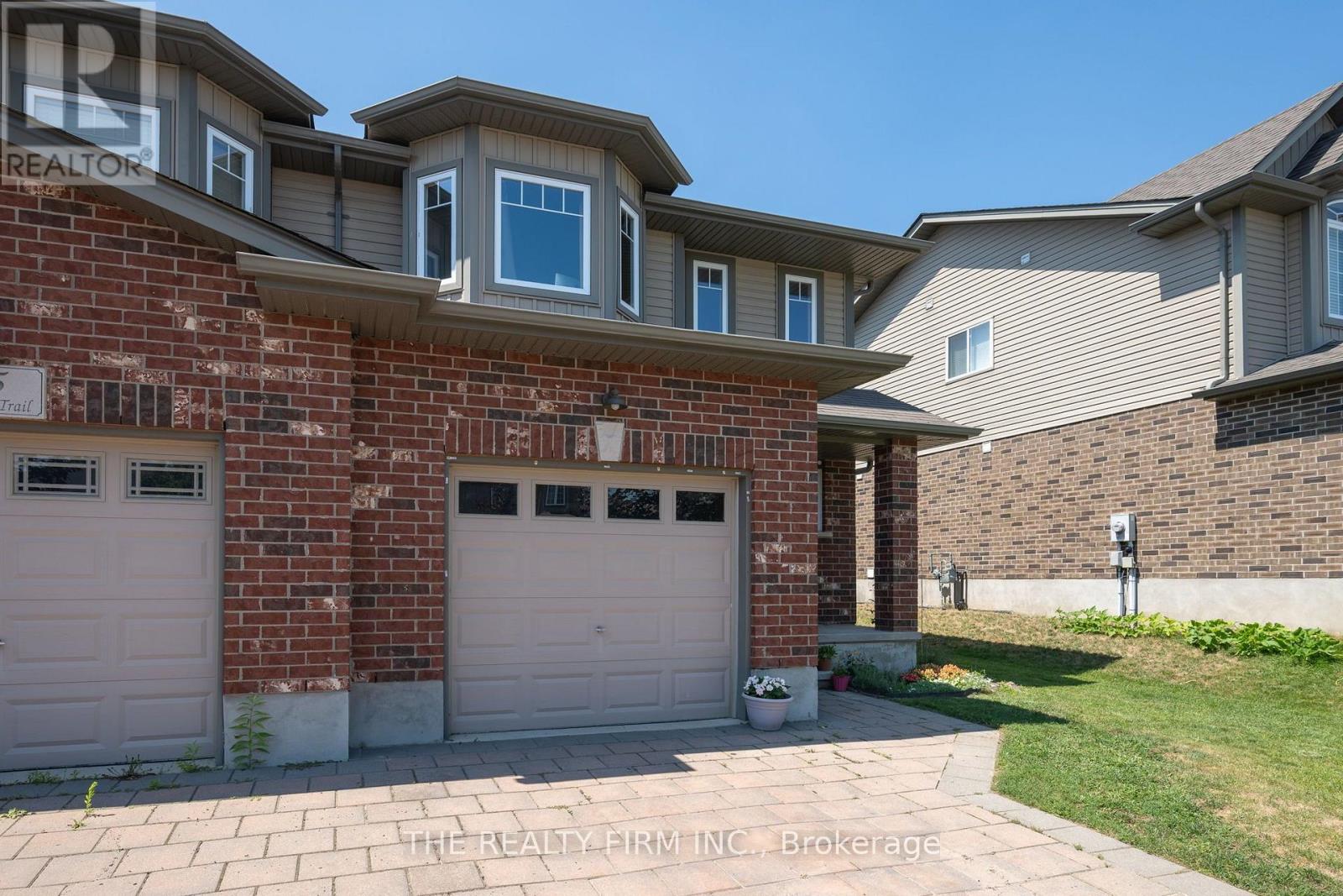27 Leesboro Trail, Thames Centre, Ontario  N0M 2P0 - Photo 4 - X13651144