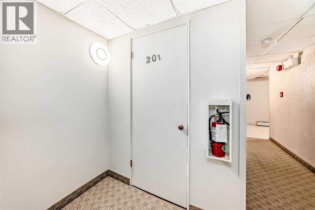 201, 512 Cedar Crescent SW, Calgary, Alberta  T3C 2Y8 - Photo 26 - A2330252