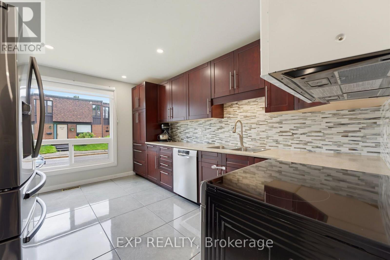 11 - 890 Cahill Drive W, Ottawa, Ontario  K1V 9A4 - Photo 8 - X13651214