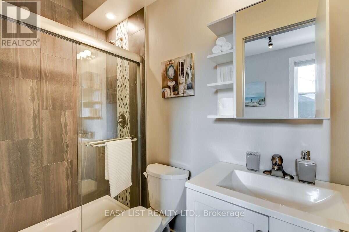 205 Marier Avenue, Ottawa, Ontario  K1L 5R6 - Photo 5 - X13651230