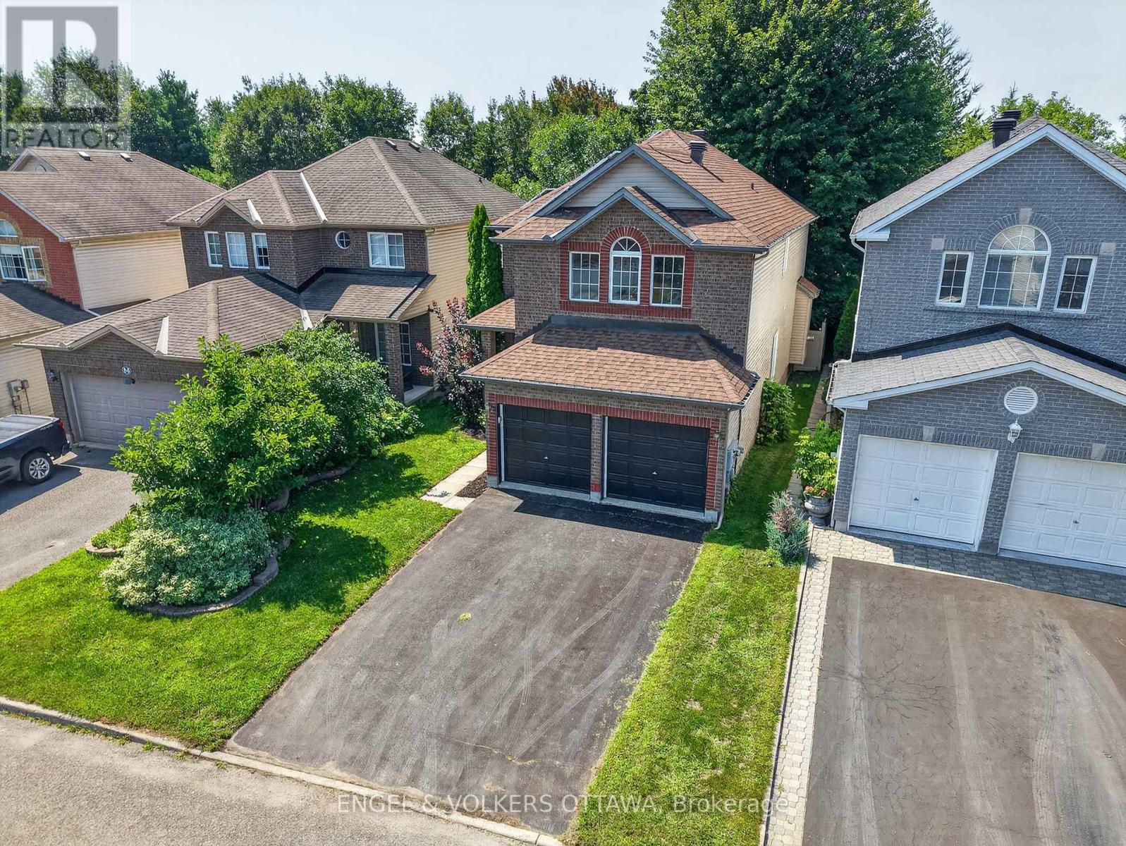 53 Borealis Crescent, Ottawa, Ontario  K1K 4T5 - Photo 2 - X13651278