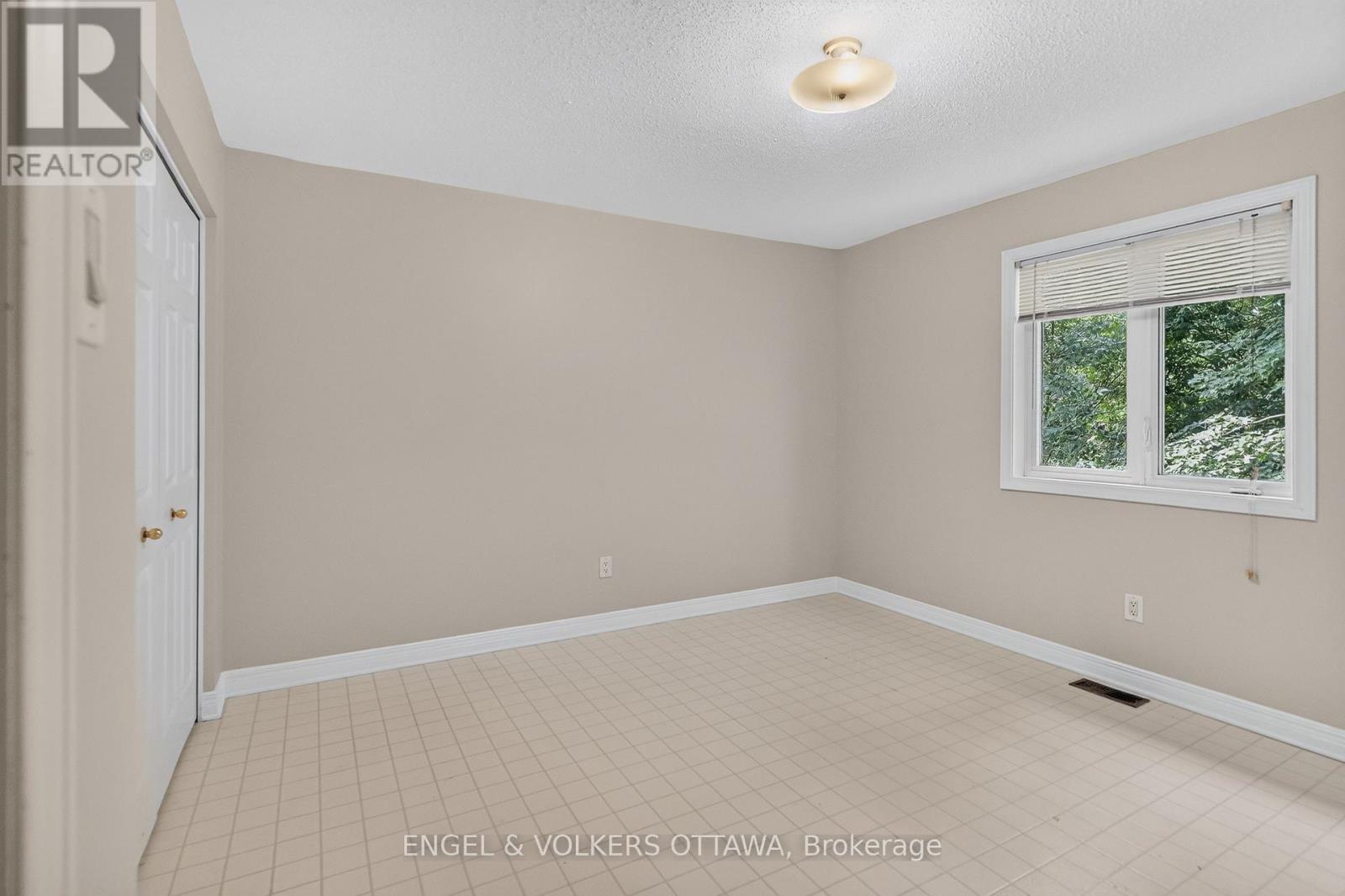 53 Borealis Crescent, Ottawa, Ontario  K1K 4T5 - Photo 37 - X13651278