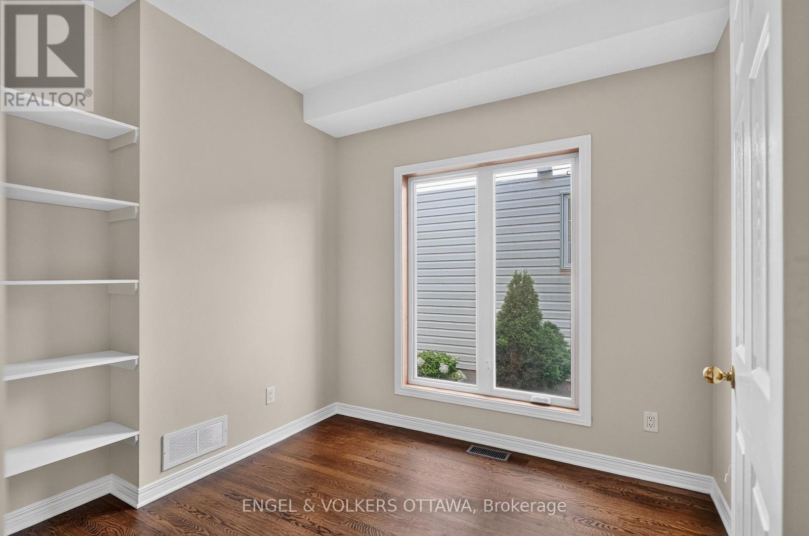 53 Borealis Crescent, Ottawa, Ontario  K1K 4T5 - Photo 7 - X13651278
