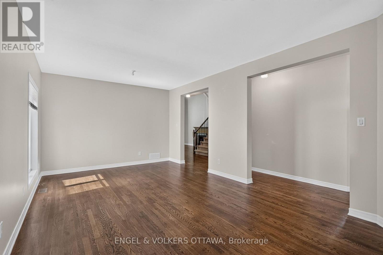 53 Borealis Crescent, Ottawa, Ontario  K1K 4T5 - Photo 8 - X13651278