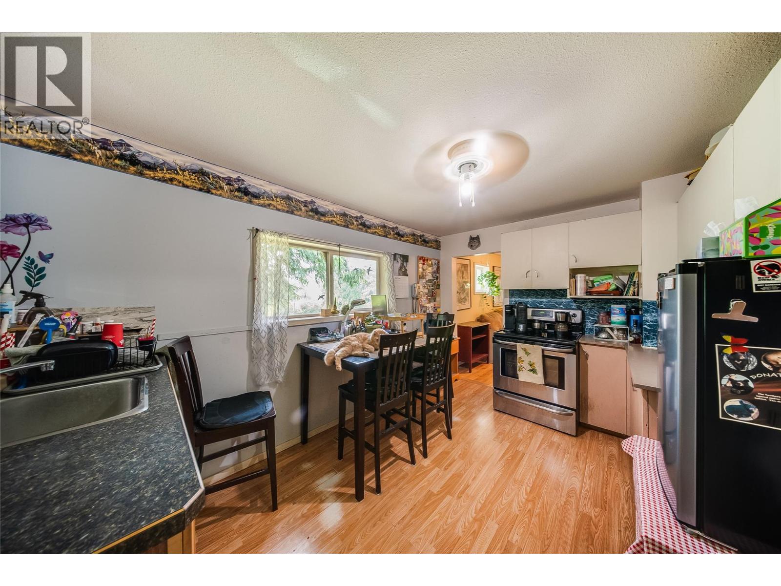 1562 Arrow Lakes Drive, Castlegar, British Columbia  V1N 3N3 - Photo 12 - 10396590