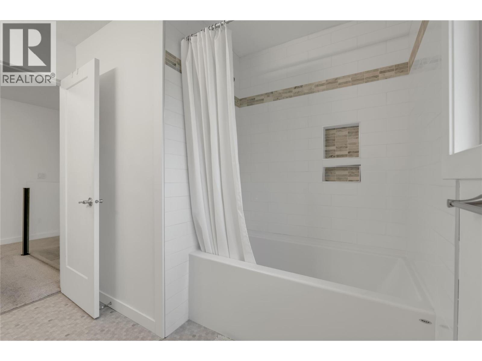 310 Yorkton Avenue Unit# 13, Penticton, British Columbia  V2A 6Z8 - Photo 30 - 10387630