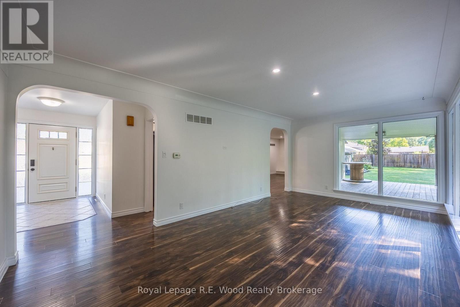 6 Highland Drive, Tillsonburg, Ontario  N4G 2E9 - Photo 15 - X13651170