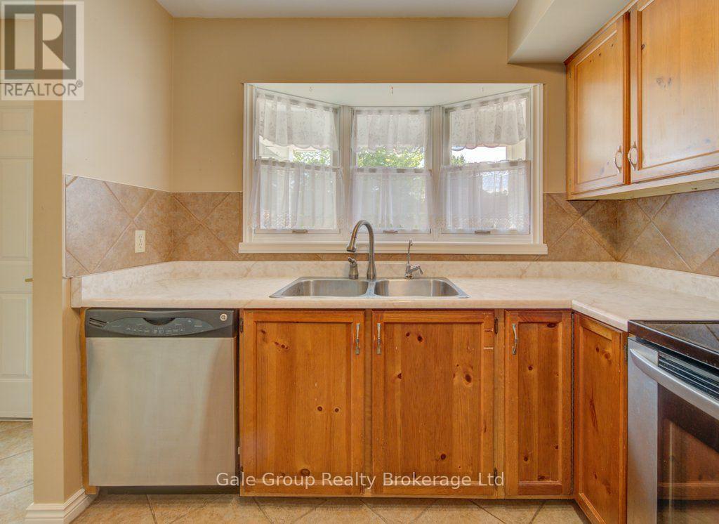 47 Seres Drive, Tillsonburg, Ontario  N4G 5E9 - Photo 9 - X13651350