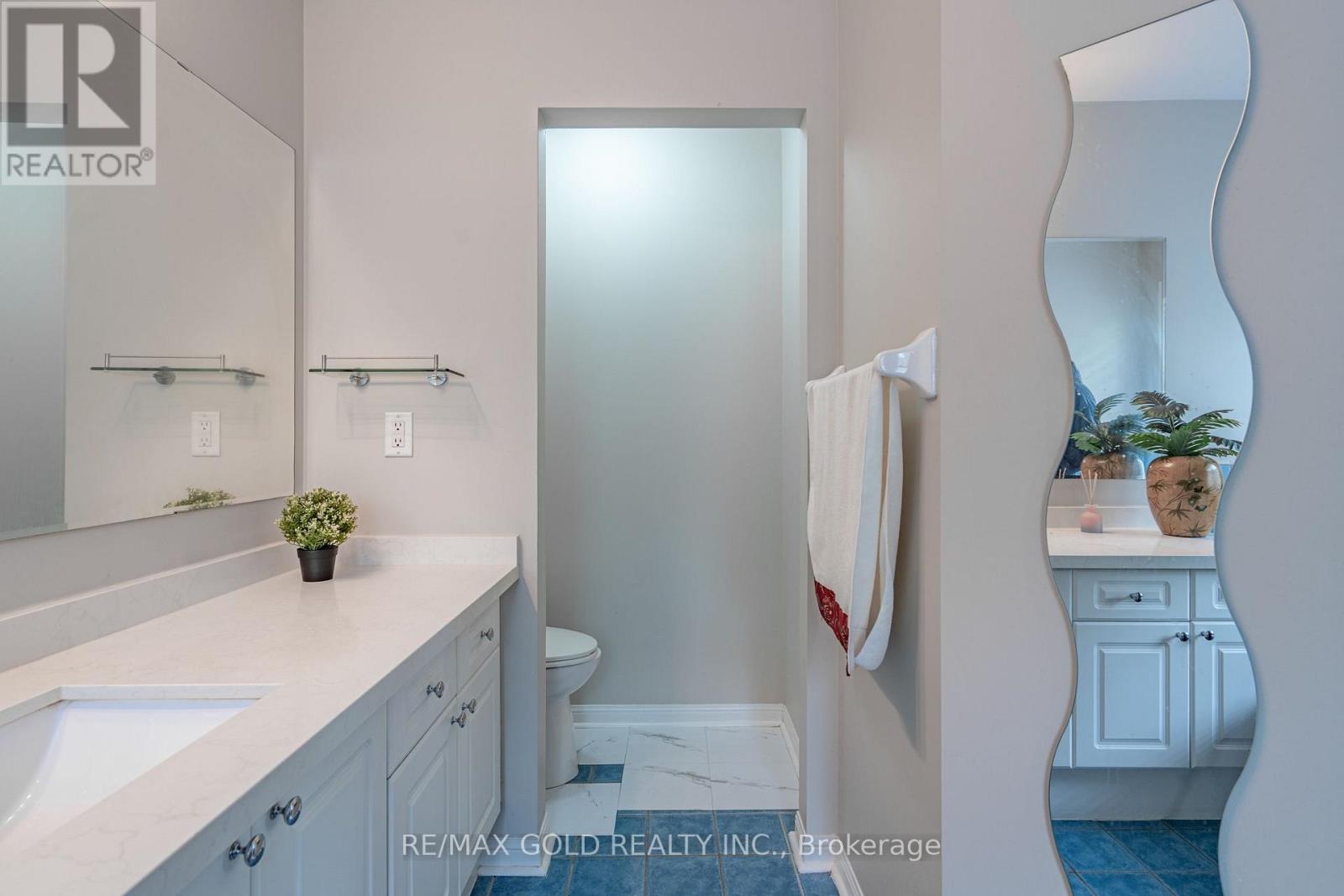 141 Whitwell Drive, Brampton, Ontario  L6P 1L2 - Photo 21 - W13647656