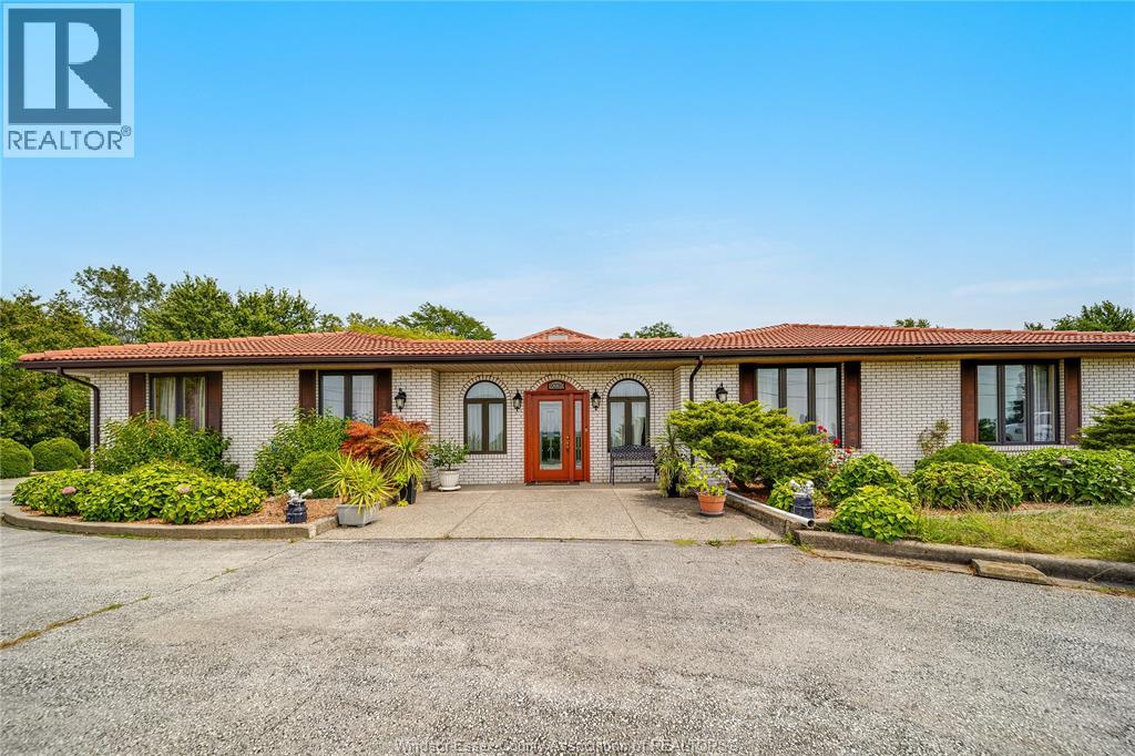 MLS# 26018834: 9230 DISPUTED ROAD, LaSalle, Canada