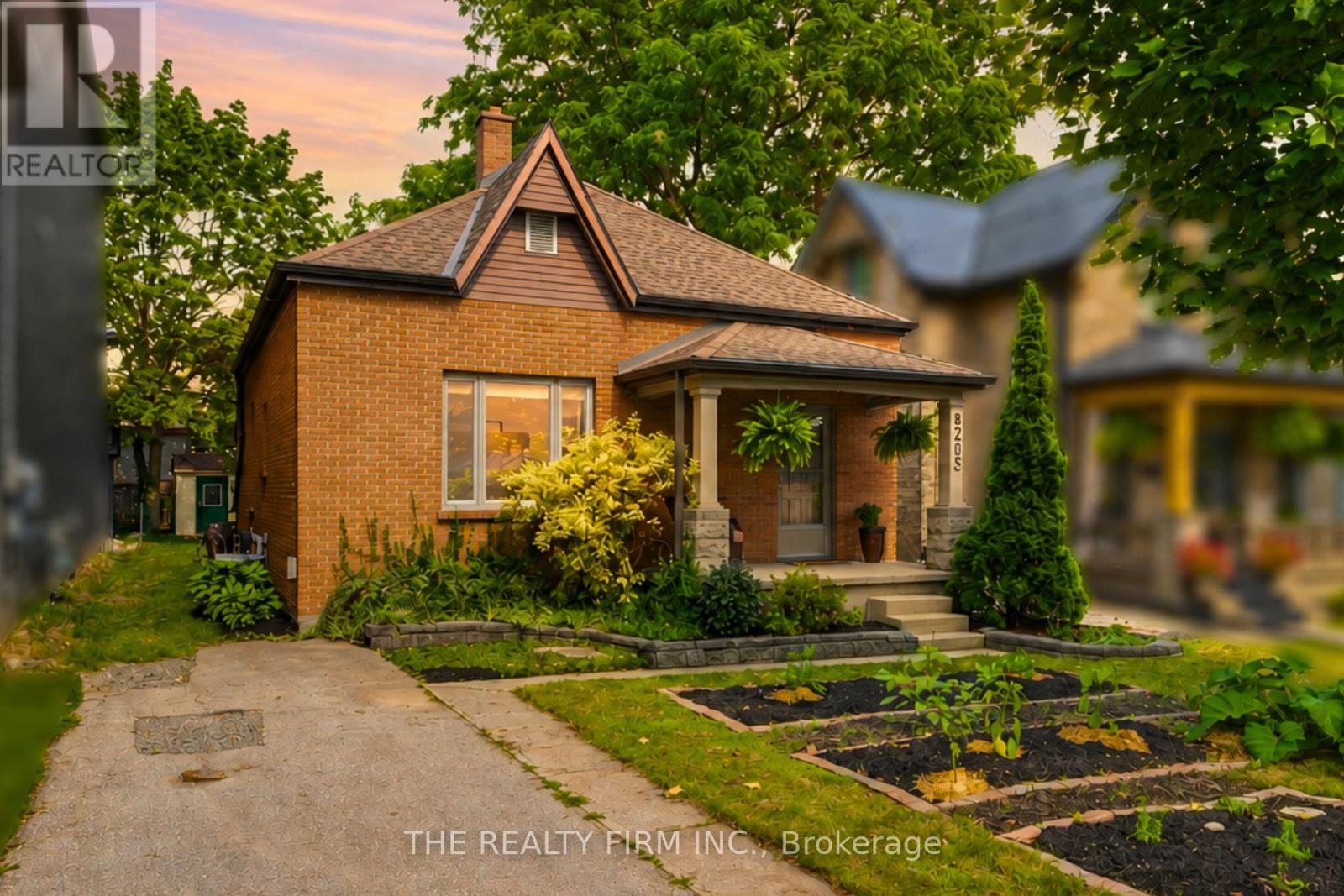 820.5 MAITLAND STREET, London East, Ontario