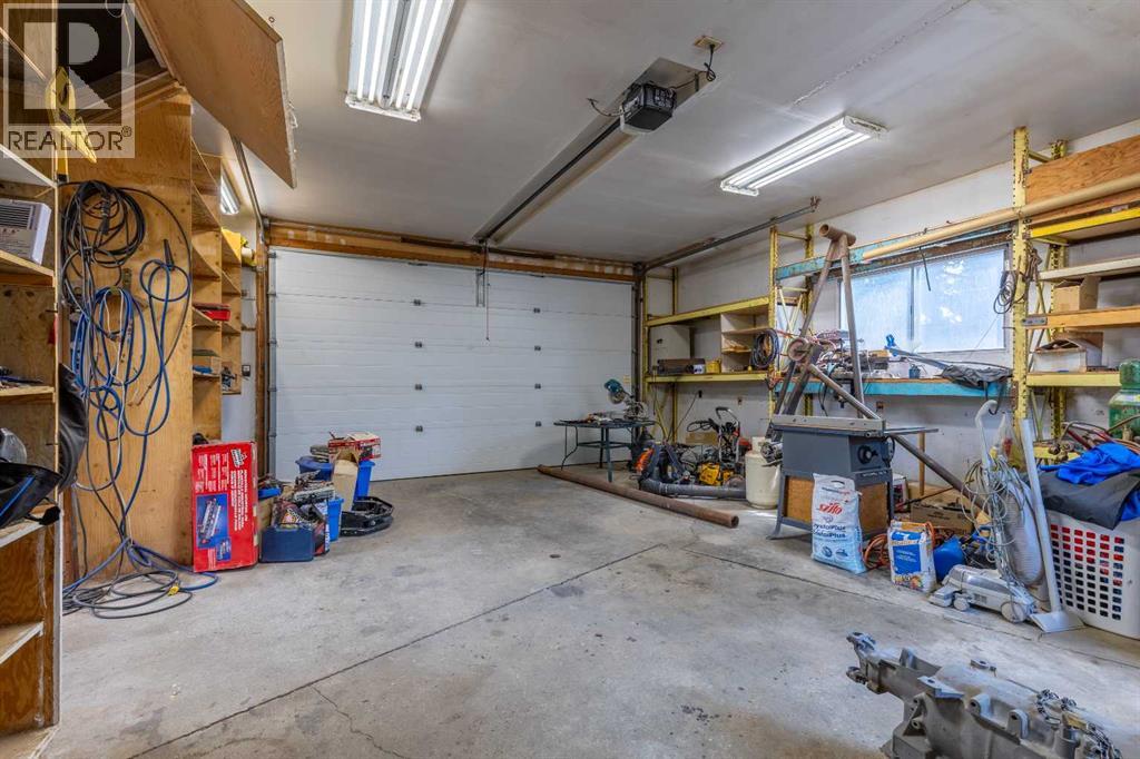 1005 17 Street N, Lethbridge, Alberta  T1H 3E3 - Photo 38 - A2332878