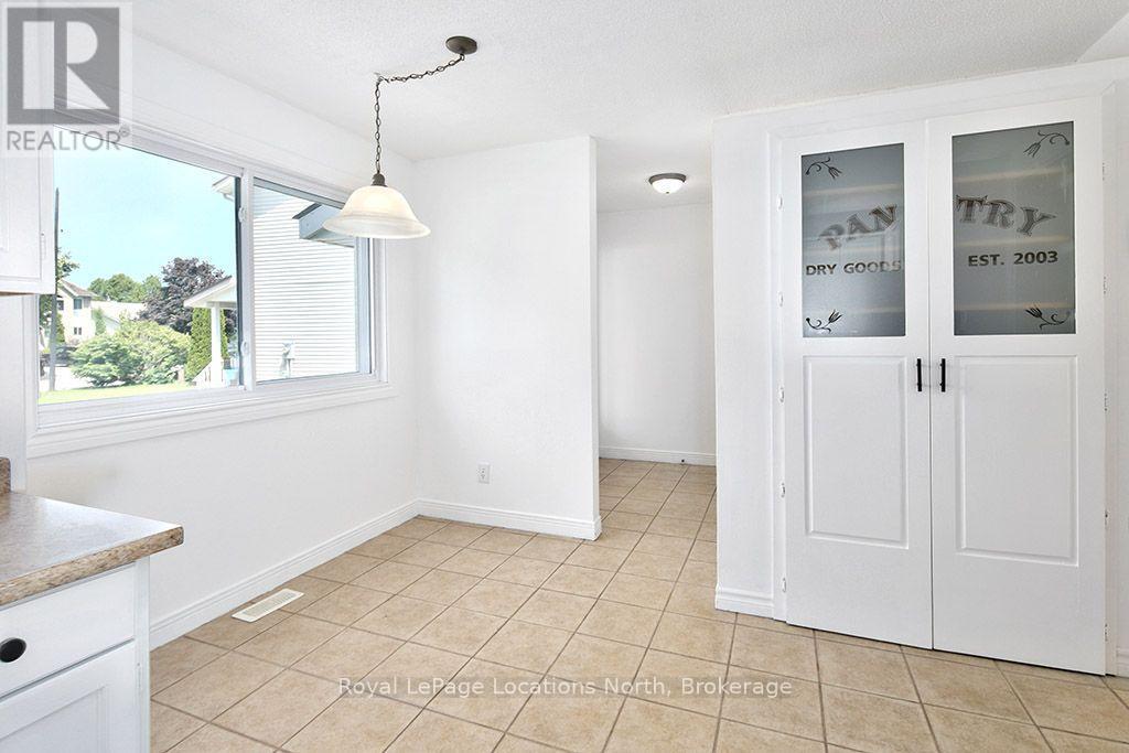 724 Ste Marie Street, Collingwood, Ontario  L9Y 4T5 - Photo 14 - S13651184