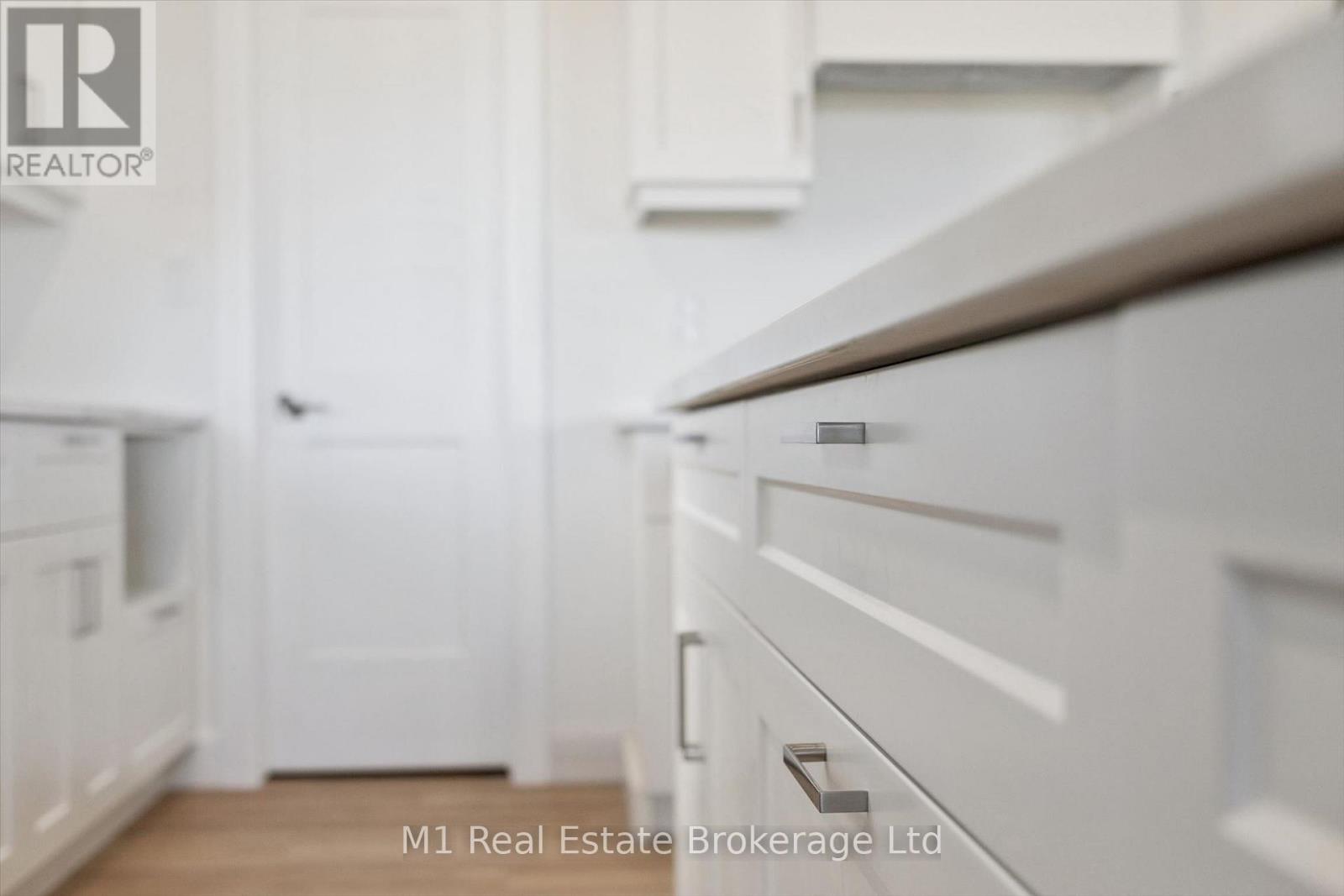 74 Bedell Drive, Mapleton, Ontario  N0G 1P0 - Photo 11 - X13651116