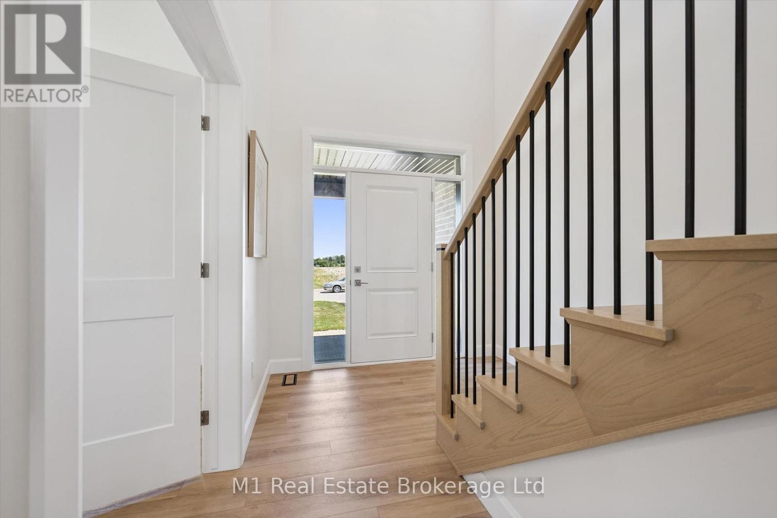 74 Bedell Drive, Mapleton, Ontario  N0G 1P0 - Photo 4 - X13651116