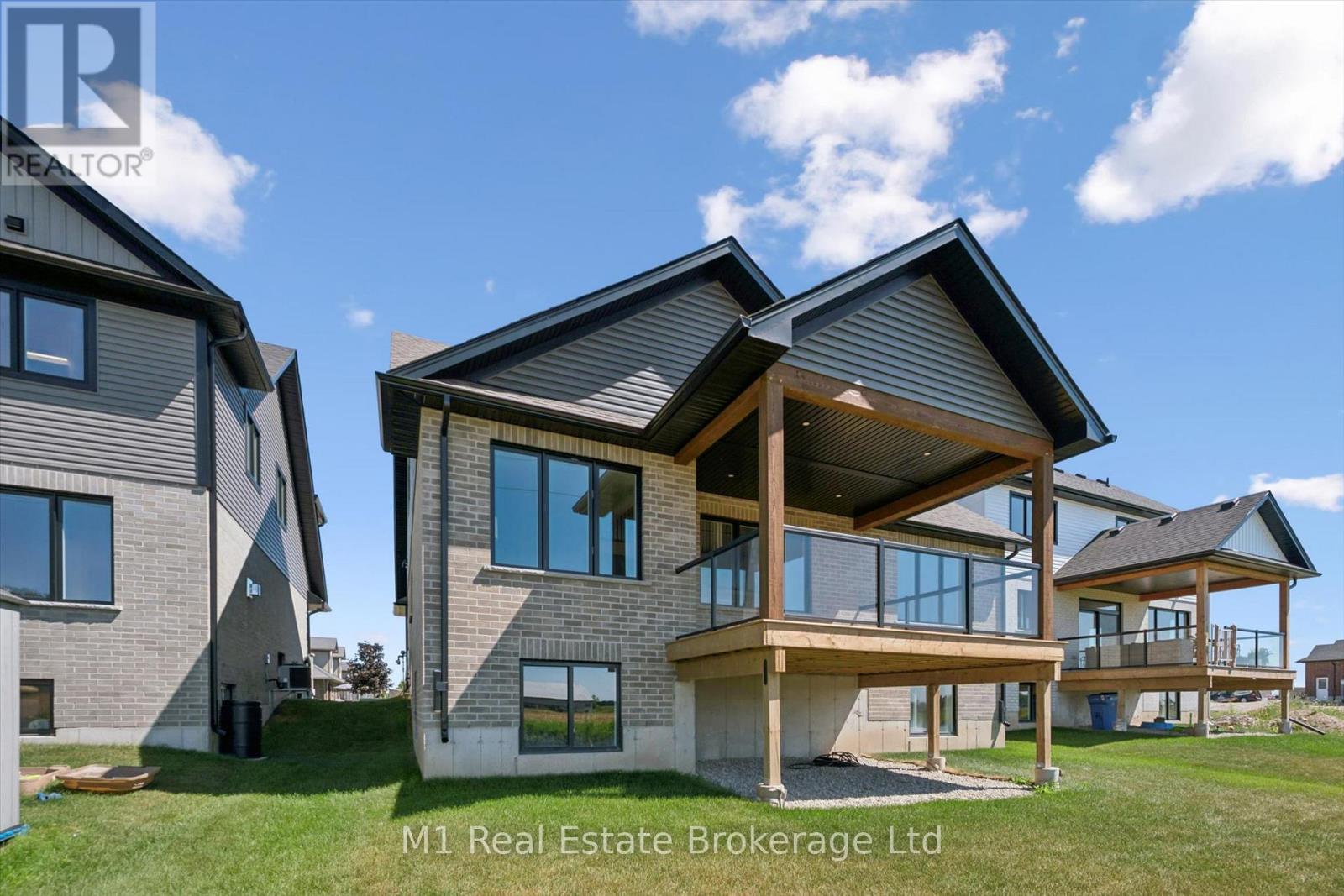 74 Bedell Drive, Mapleton, Ontario  N0G 1P0 - Photo 49 - X13651116