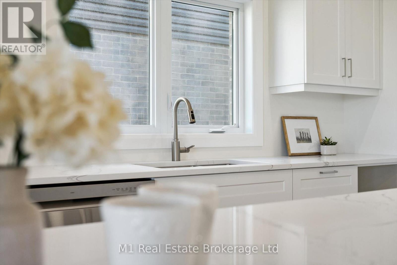 74 Bedell Drive, Mapleton, Ontario  N0G 1P0 - Photo 6 - X13651116