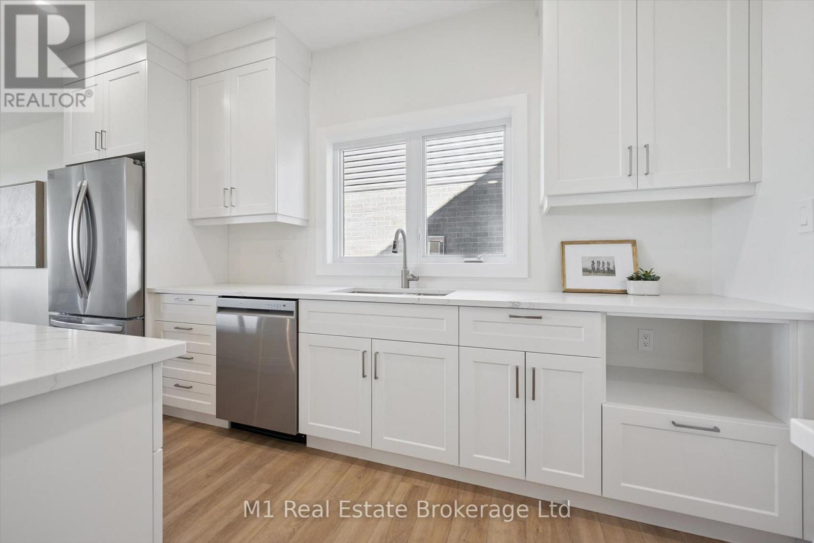 74 Bedell Drive, Mapleton, Ontario  N0G 1P0 - Photo 8 - X13651116