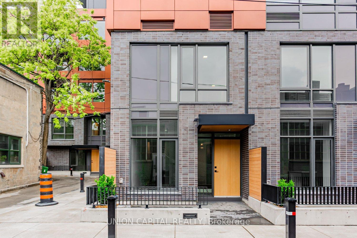 Th109 - 28 Eastern Avenue, Toronto, Ontario  M5A 0Y2 - Photo 2 - C13651110