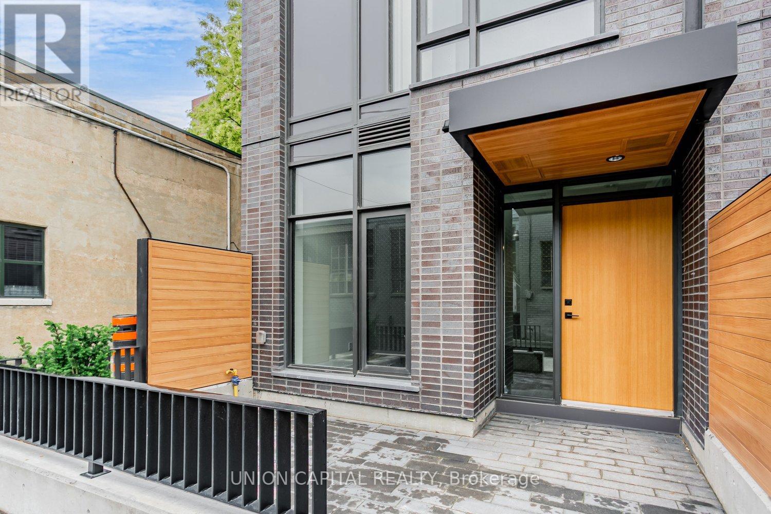 Th109 - 28 Eastern Avenue, Toronto, Ontario  M5A 0Y2 - Photo 4 - C13651110