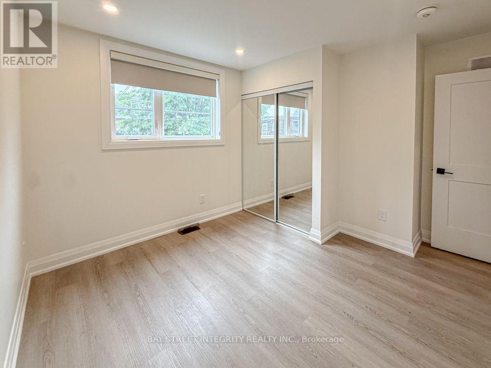 Laneway - 598 Crawford Street, Toronto, Ontario  M6G 3K2 - Photo 10 - C13651148