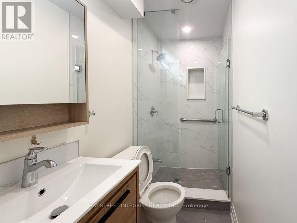 Laneway - 598 Crawford Street, Toronto, Ontario  M6G 3K2 - Photo 11 - C13651148