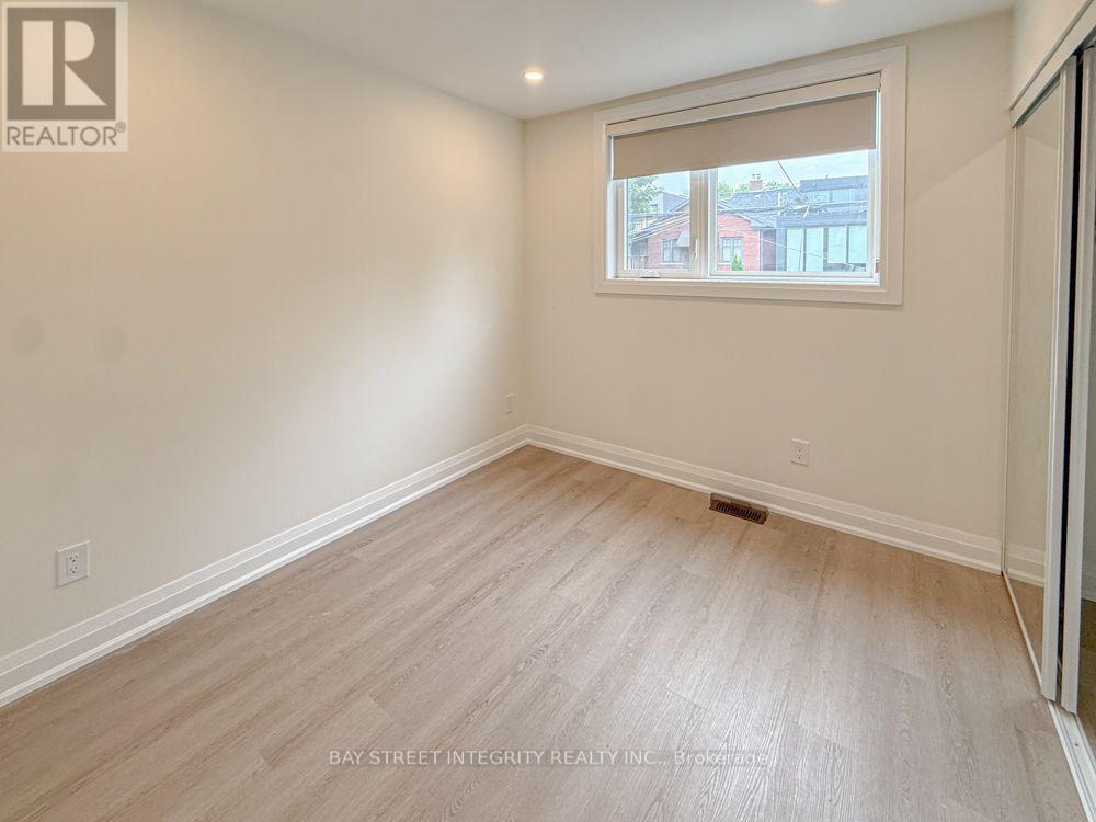 Laneway - 598 Crawford Street, Toronto, Ontario  M6G 3K2 - Photo 9 - C13651148