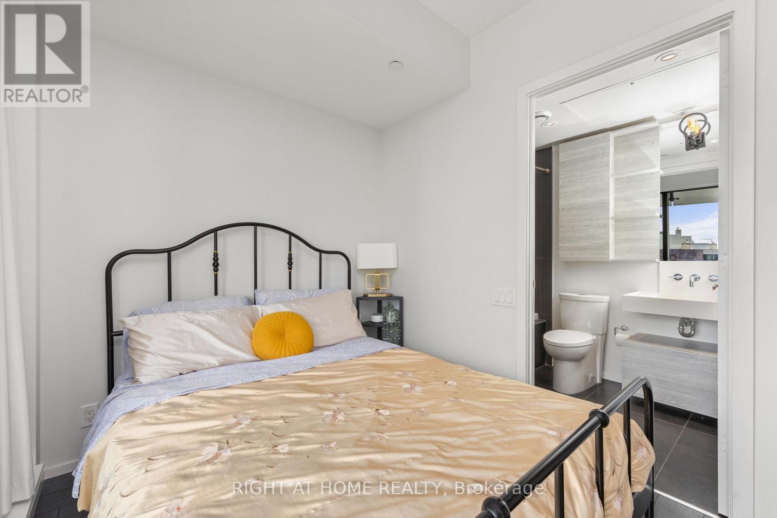 3105 - 5 St Joseph Street, Toronto, Ontario  M4Y 1J6 - Photo 15 - C13651200