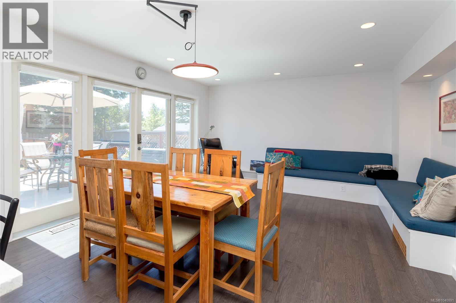 367 Vincent Ave, Saanich, British Columbia  V9A 2G8 - Photo 22 - 1040891