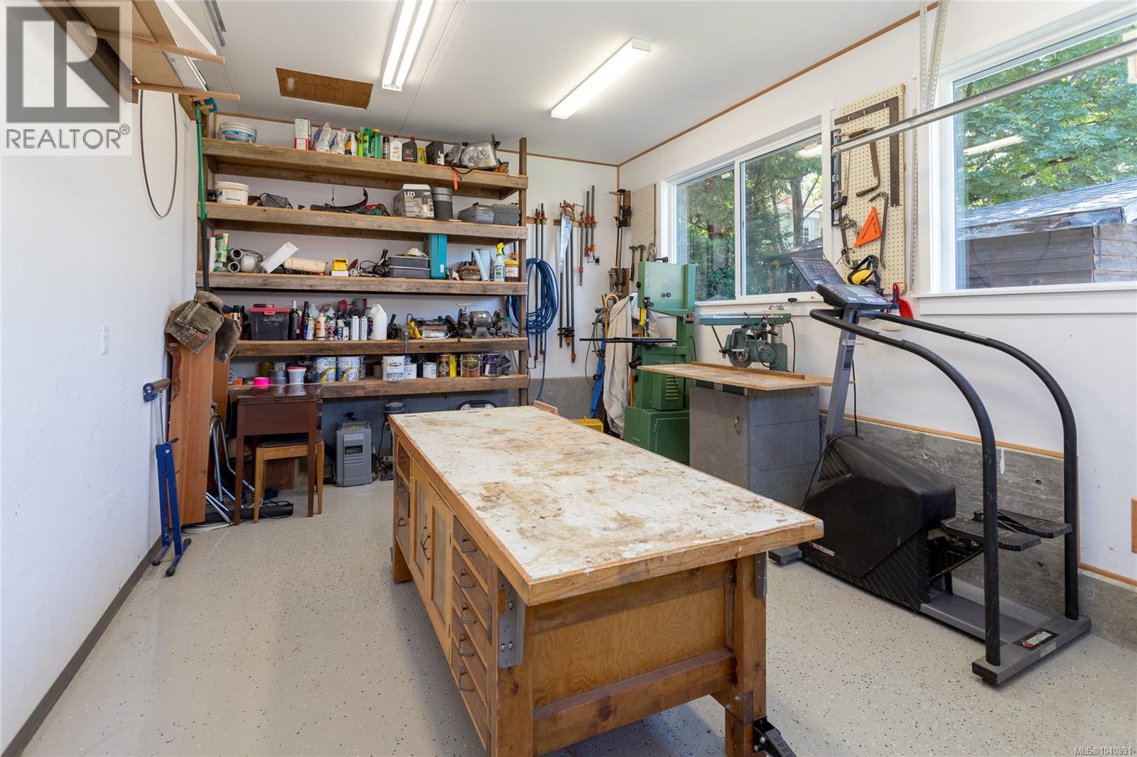 367 Vincent Ave, Saanich, British Columbia  V9A 2G8 - Photo 48 - 1040891