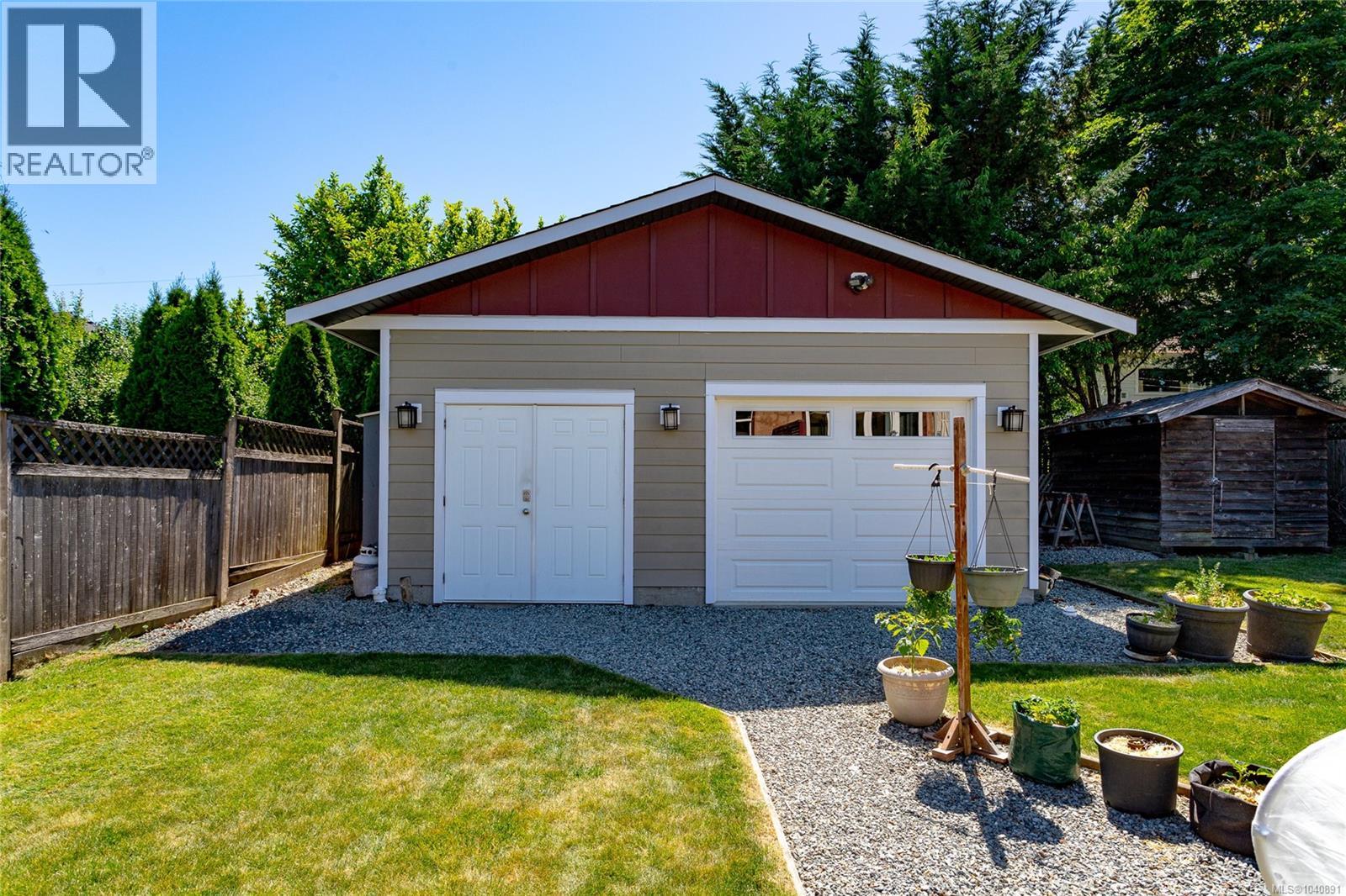 367 Vincent Ave, Saanich, British Columbia  V9A 2G8 - Photo 59 - 1040891