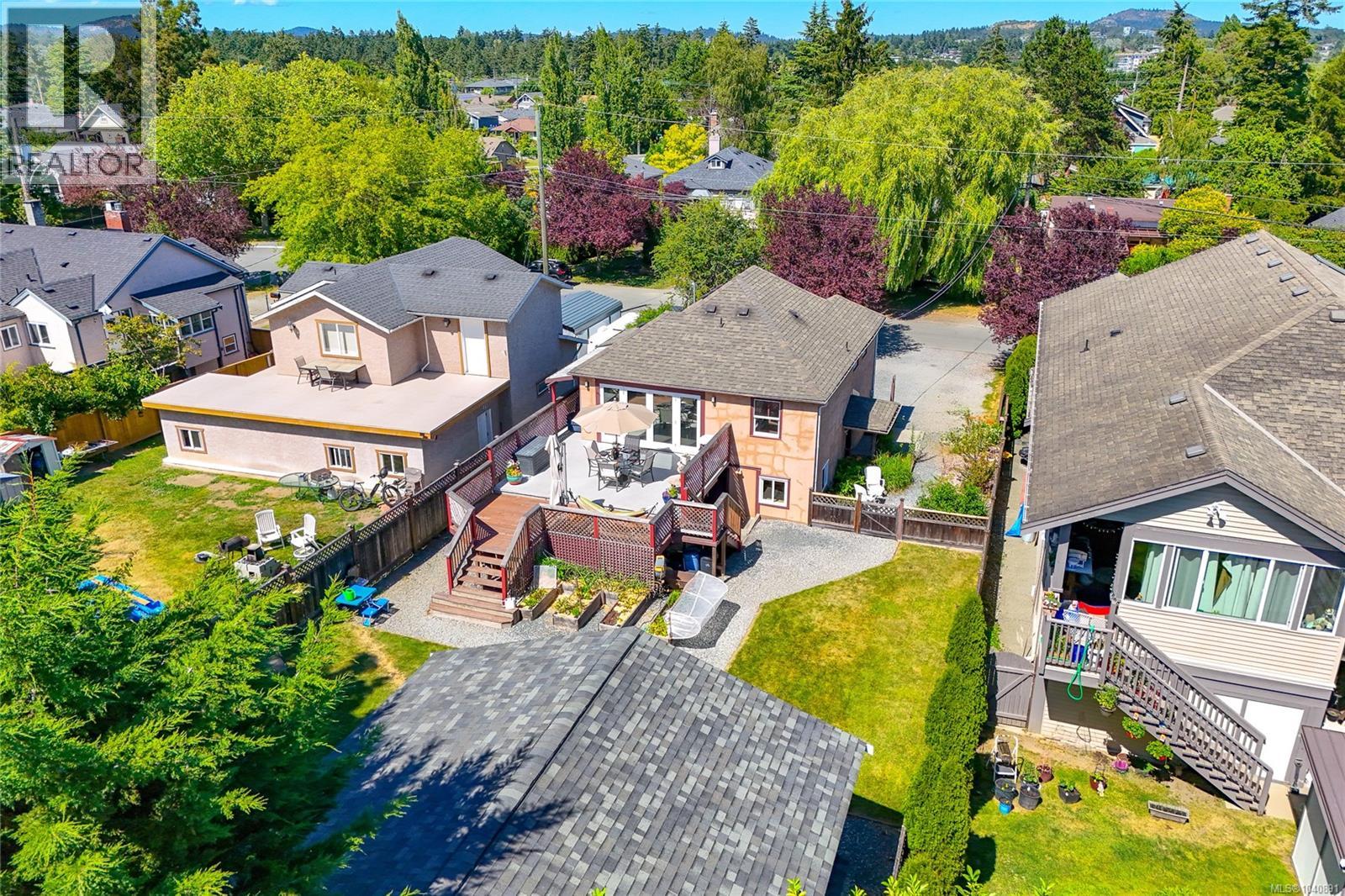367 Vincent Ave, Saanich, British Columbia  V9A 2G8 - Photo 64 - 1040891