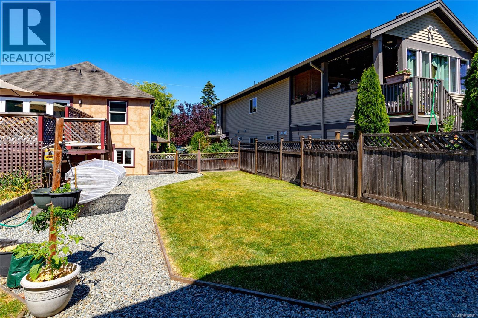 367 Vincent Ave, Saanich, British Columbia  V9A 2G8 - Photo 60 - 1040891