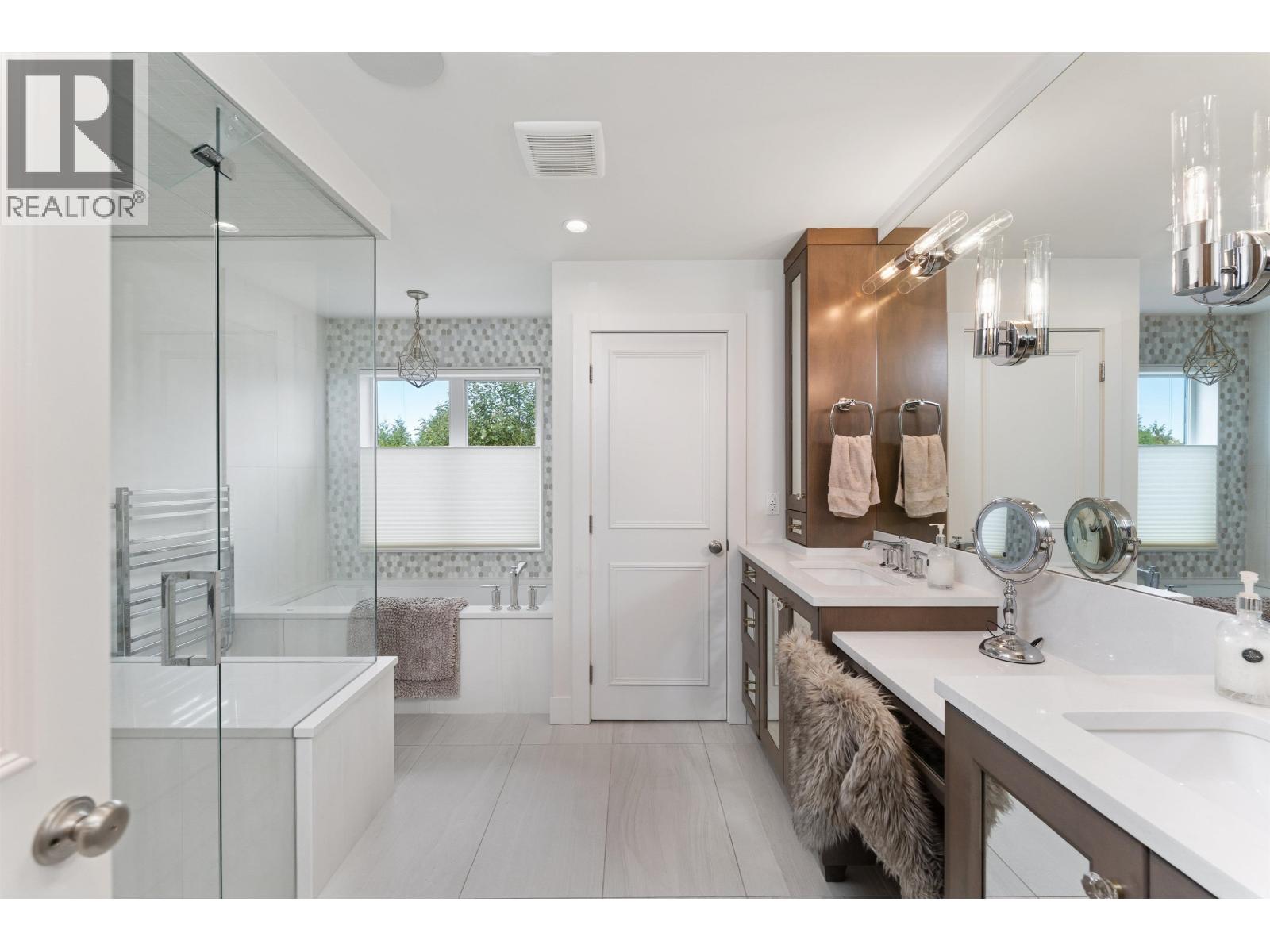 7863 Walmsley Court, Burnaby, British Columbia  V5E 3X3 - Photo 21 - R3132917